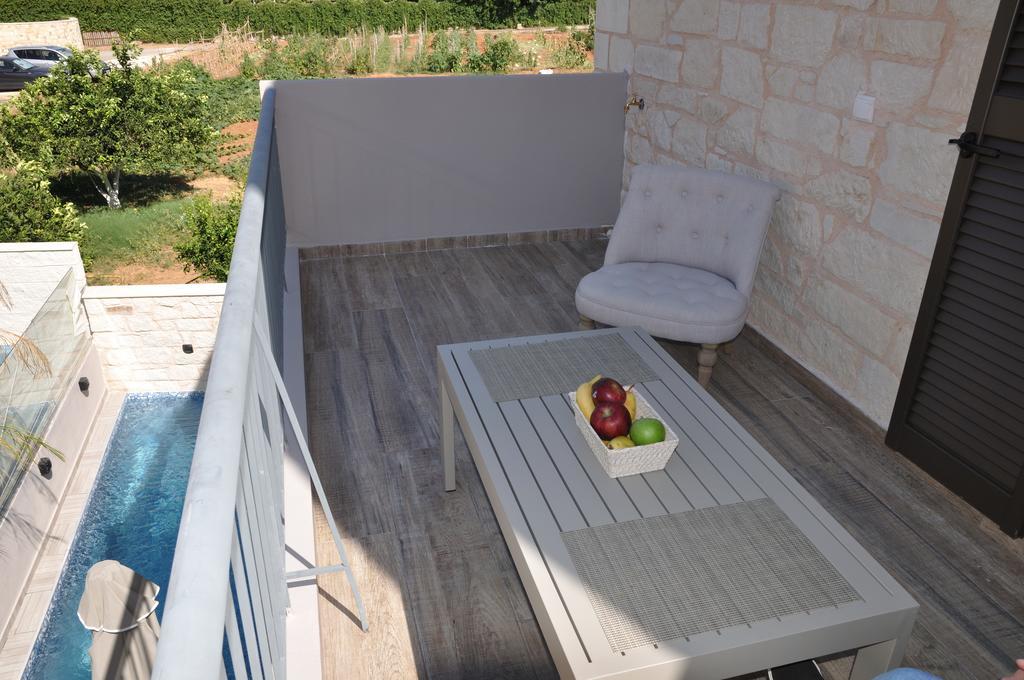 Villa Sirocos Stalos Luaran gambar