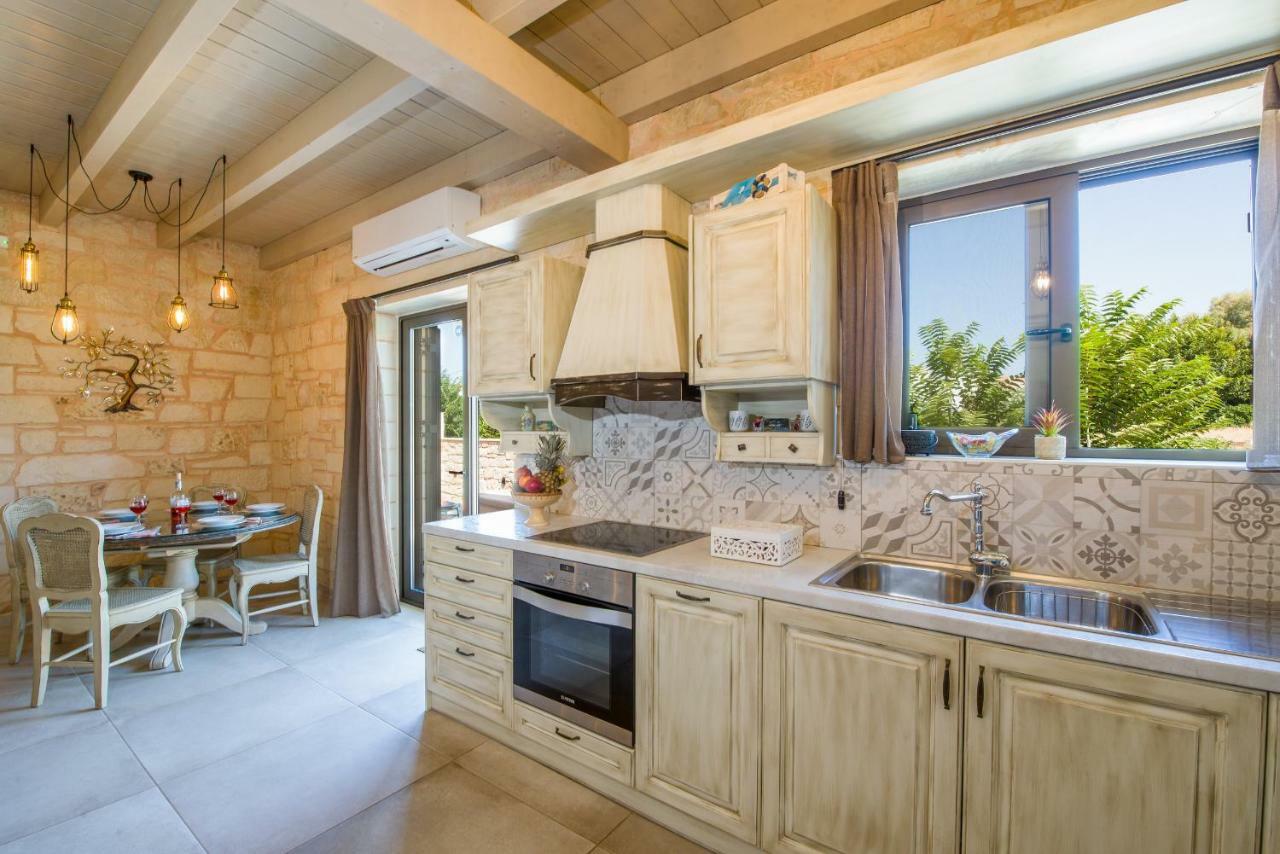 Villa Sirocos Stalos Luaran gambar
